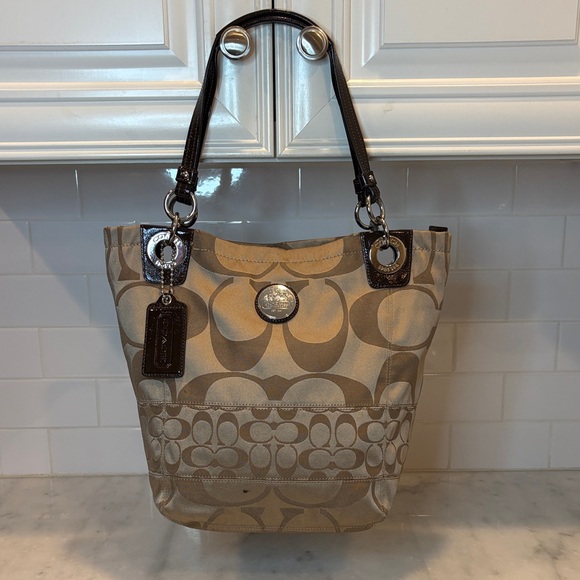Coach Vintage Alex Signature Logo Canvas Shoulder Bag - Picture 1 of 16